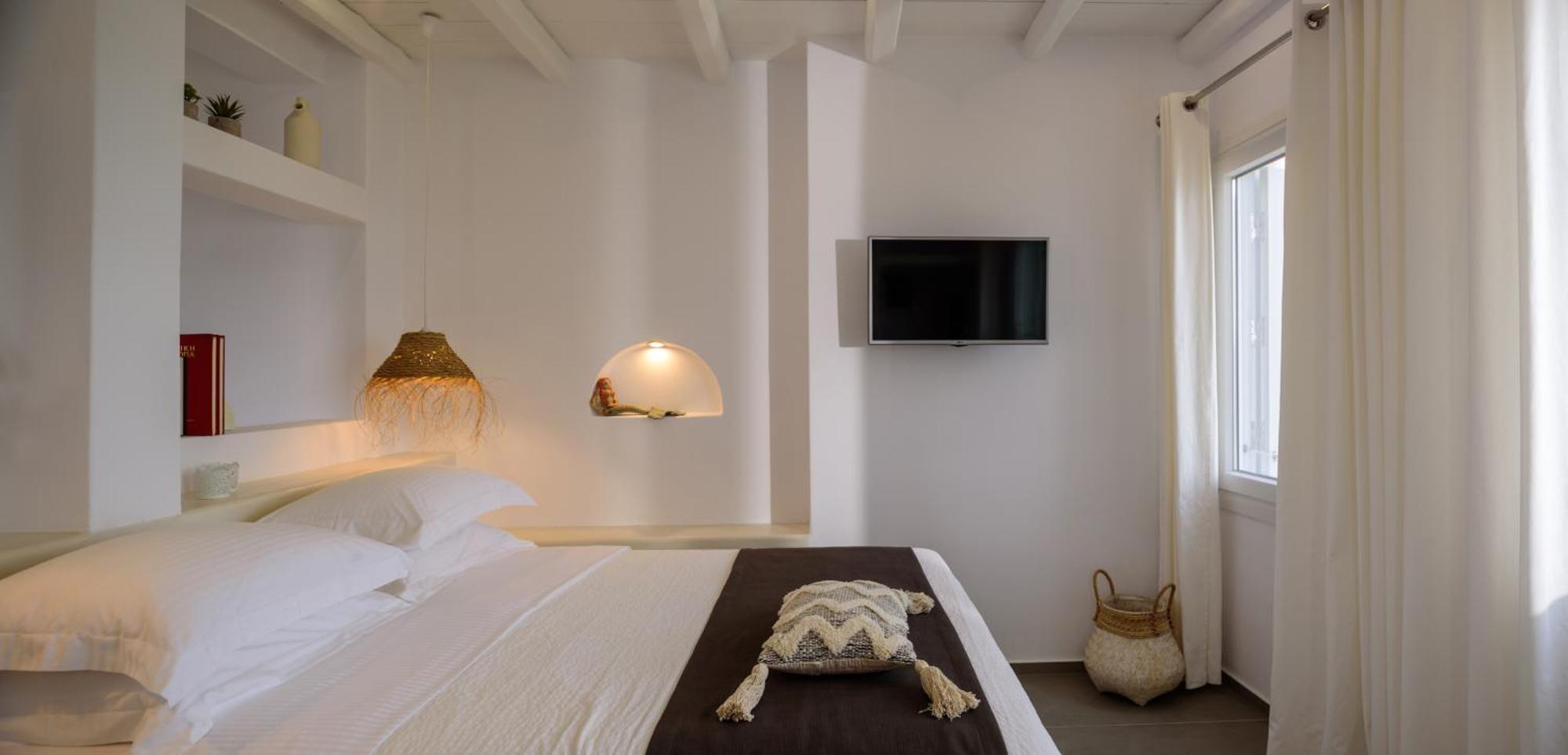 Nefeli Sunset Studios Pollonia Room photo